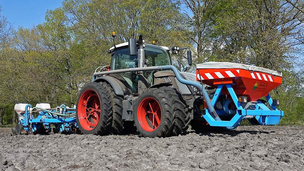 Mais zaaien | Fendt 516 + Monosem | Schimmel | 2022