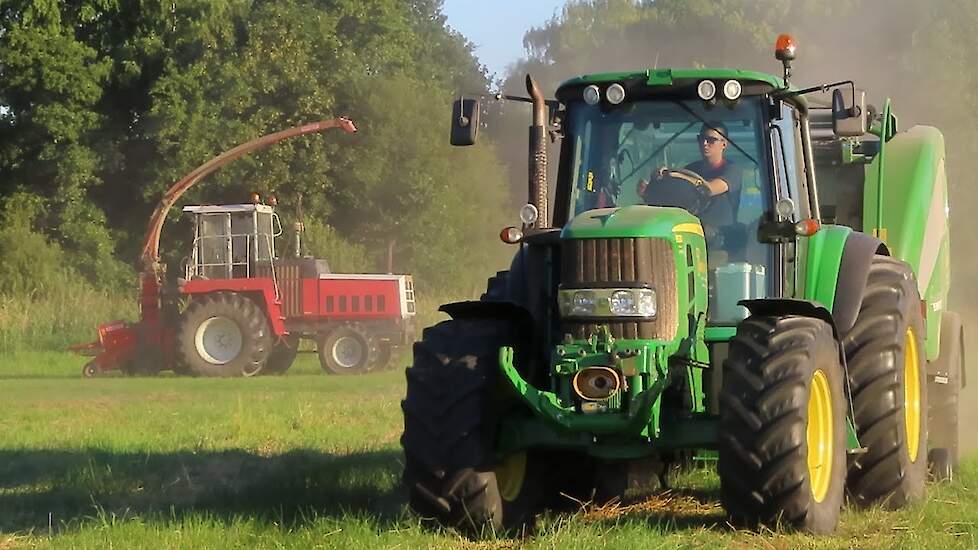 Old School Chopping with a Steyr 8300