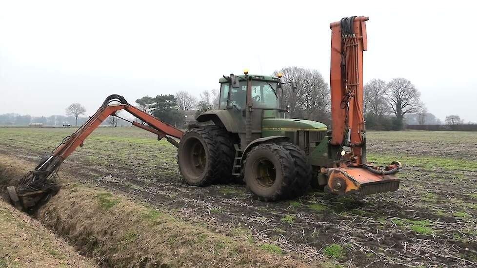 SLOTEN SCHOONMAKEN JOHN DEERE 7710 HEMOS