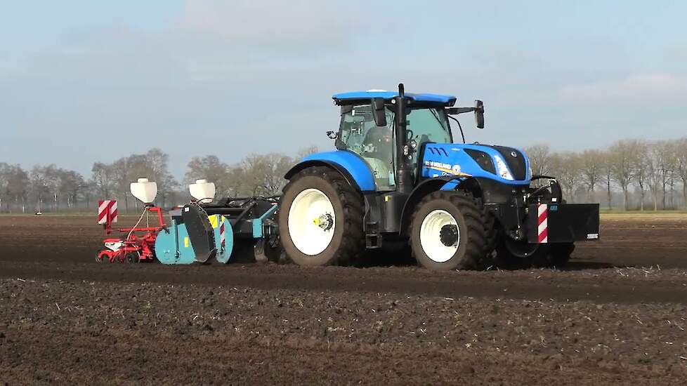 SPITTEN EN SUIKERBIETEN ZAAIEN IN 1 WERKGANG NEW HOLLAND T 7.230 IMANTES SPITMASCHINE EN KVERNELAND