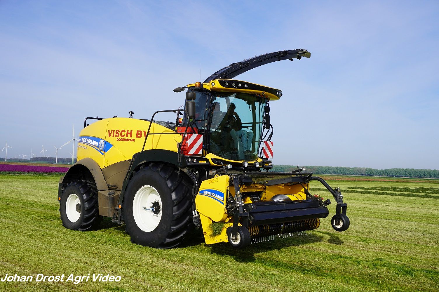 New Holland › Gras Hakselen Met New Holland Fr550 Trekkerwebnl