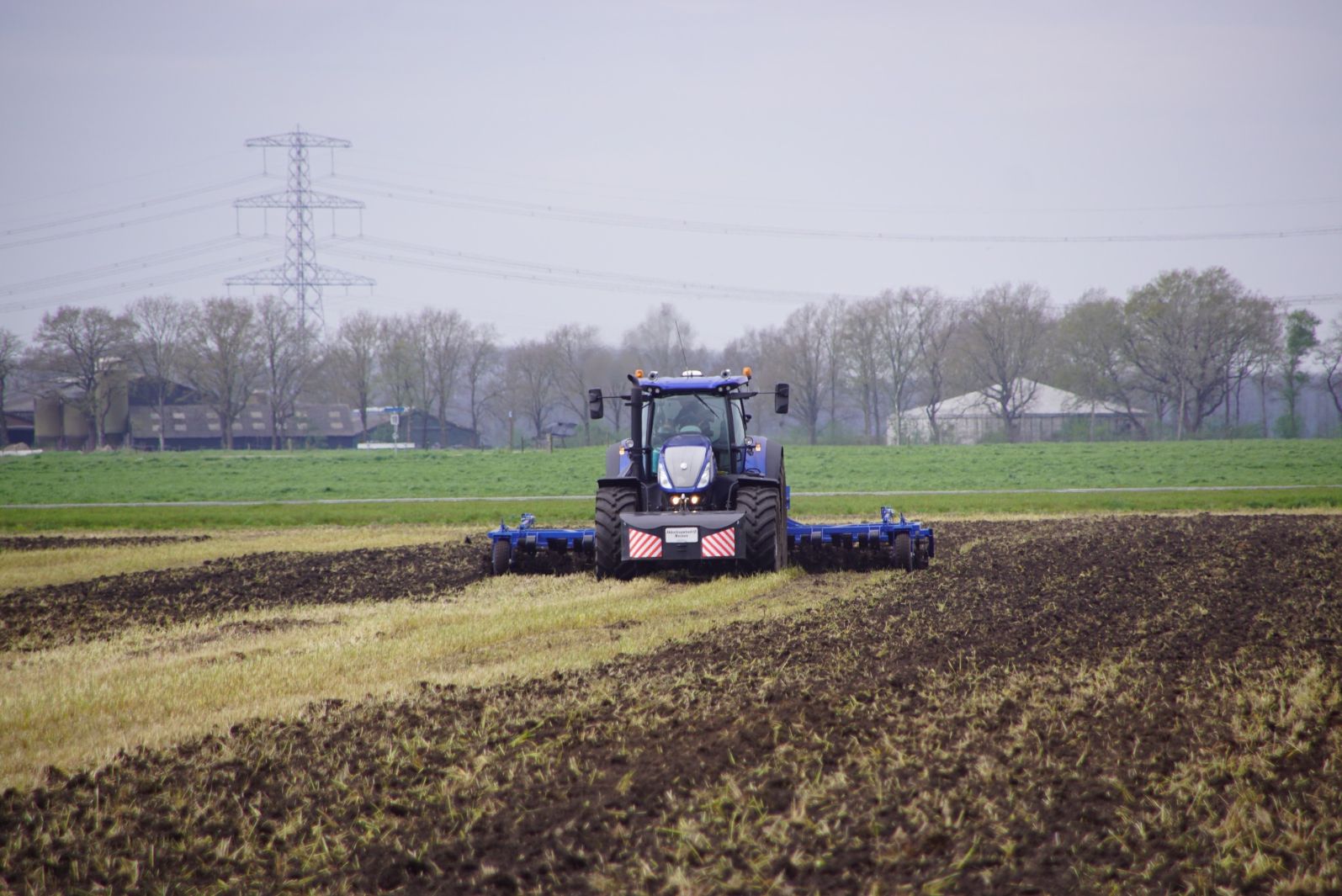 New Holland Grond Bewerken Met New Holland Machines Trekkerweb Nl Mechanisatienieuws Voor