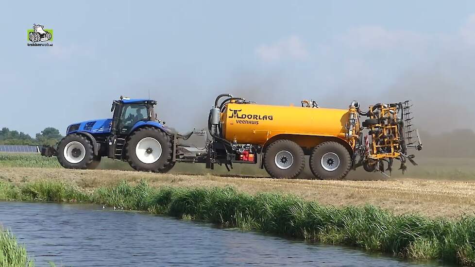 Amerikaan presteert naar tevredenheid in Drenthe New Holland T8.410 Genesis 410 pk