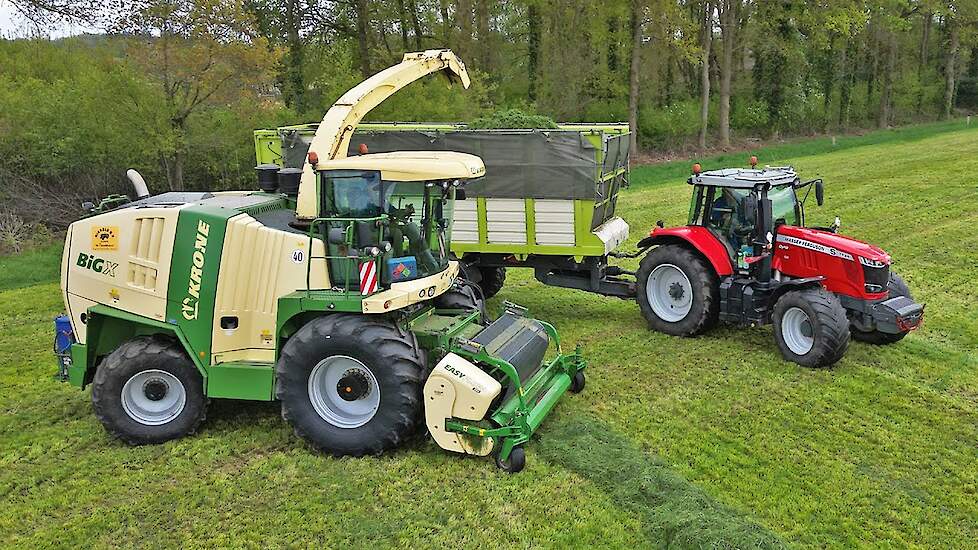 Grass Silage | Nikkels | Krone BiG X 850 + John Deere + Massey Ferguson | 2024