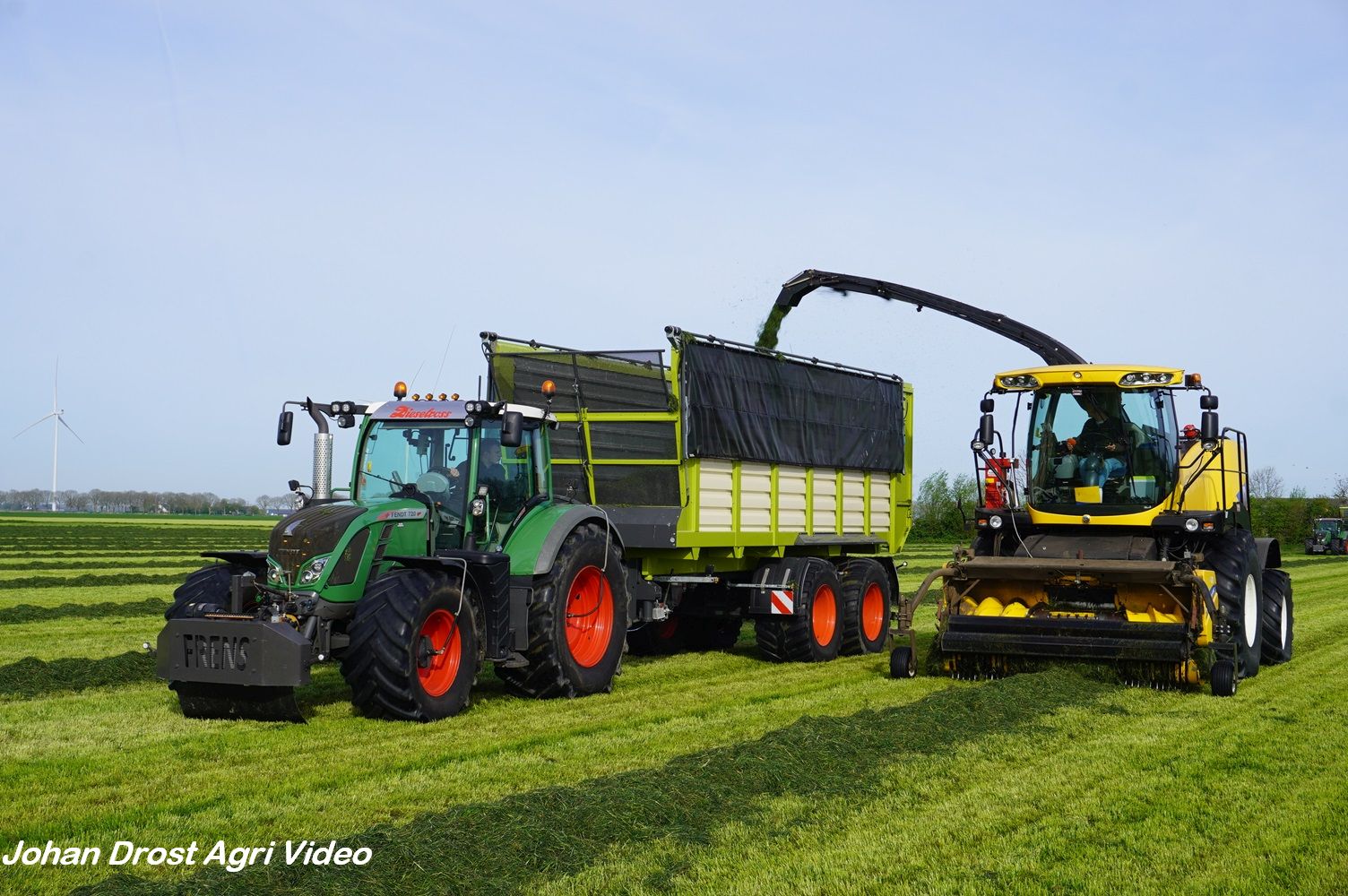 New Holland › Gras hakselen met een New Holland FR500 | Trekkerweb.nl ...