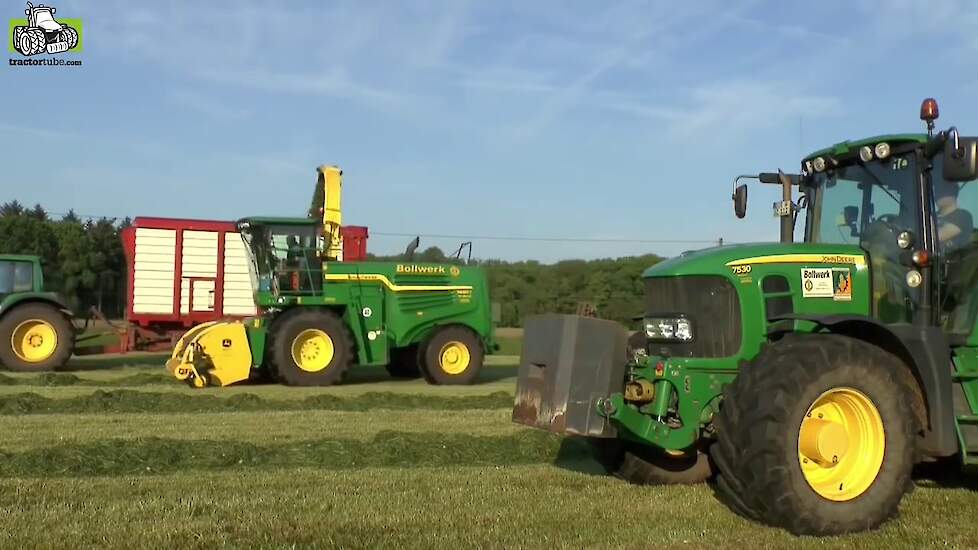 Grashakselen met John Deere Power