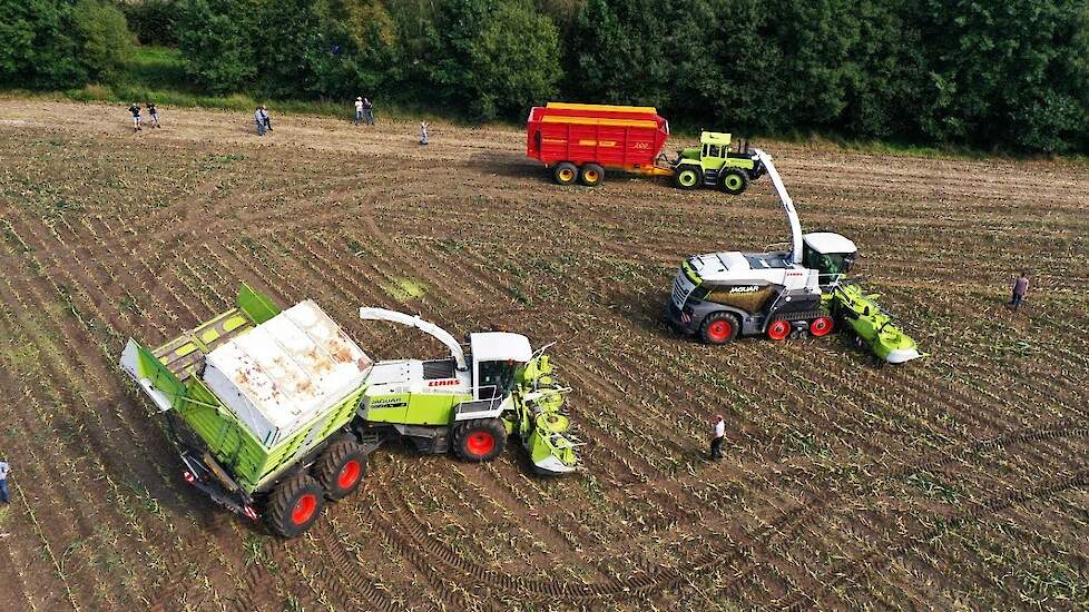 50 Year Self-Propelled Forage Harvesters Claas Jaguar - maïshakselaar maïs corn