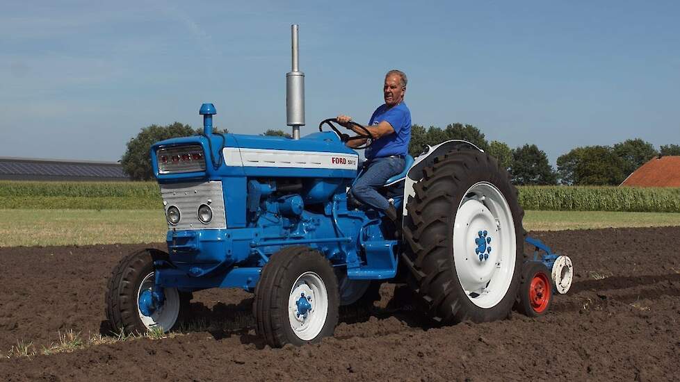 Ploughing Contest Ford en Fordson ploegwedstrijd