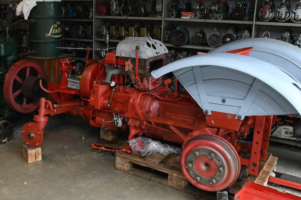 Momenteel is Frans bezig met de restauratie van een Porsche 218 uit 1960. Technisch de trekker al zo goed als klaar; het plaatwerk moet nog gebeuren.