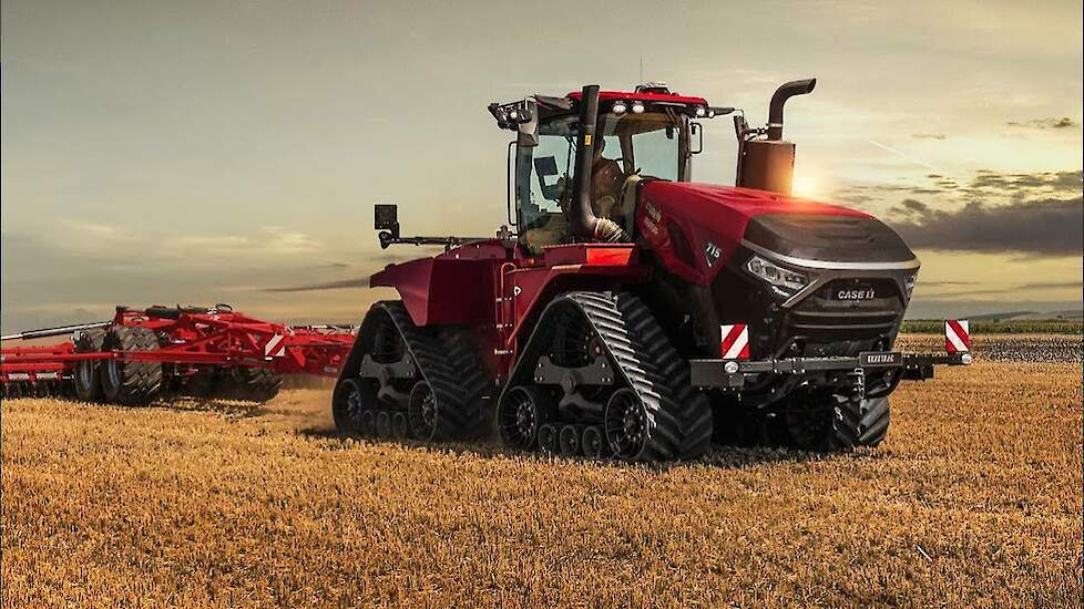 Case IH Quadtrac 715 Tractor of the Year 2025