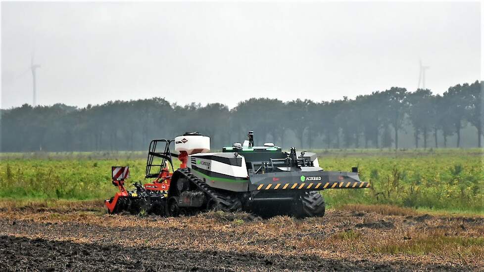 AgXeed Agbot 5.115T2 aan het werk