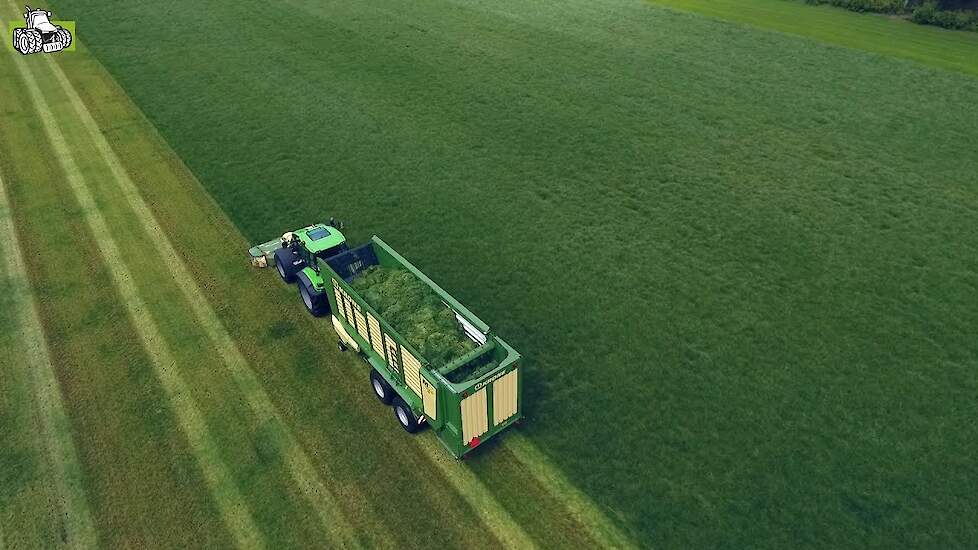 Stable Graze  Feeding Krone MX 370 GD