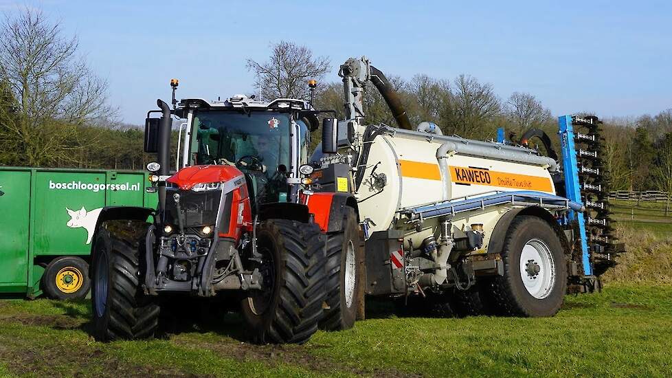 2025 | Massey Ferguson 8S 305 + 6497 | Mest injecteren | Boschloo Gorssel | Injection slurry