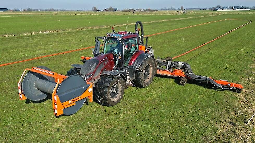 Drag Hose Manure Injection | Valtra T174 + Schouten Spider SPC1230 | H. Korenberg | 2025